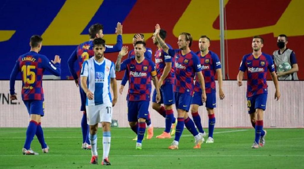 Barcelona vence 1-0 al Espanyol y mete presión al Real Madrid