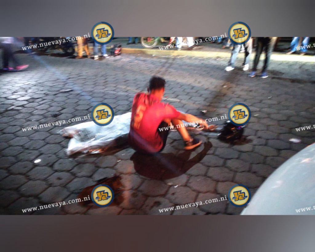 Conductor ebrio mata a pareja en motocicleta en villa fontana 2