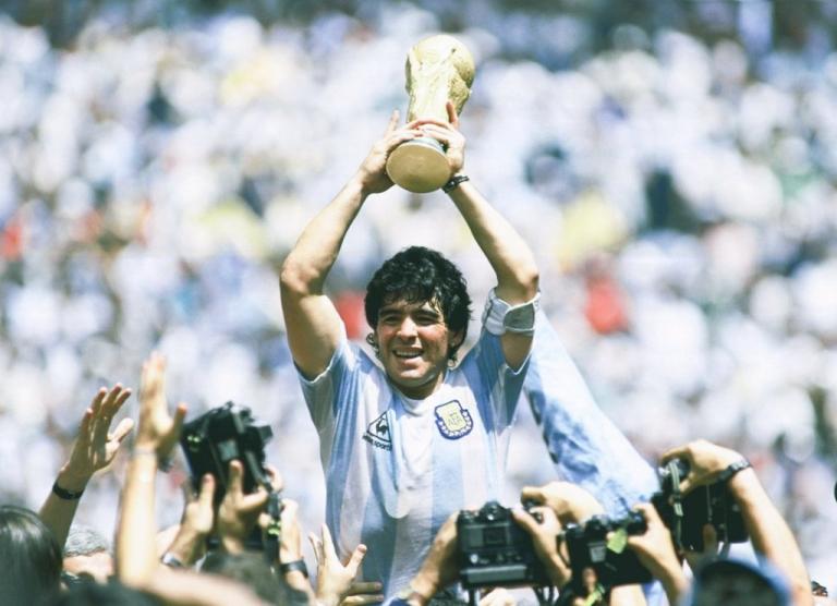 Diego Armando Maradona tendrá una estatua en el principal Aeropuerto de Argentina