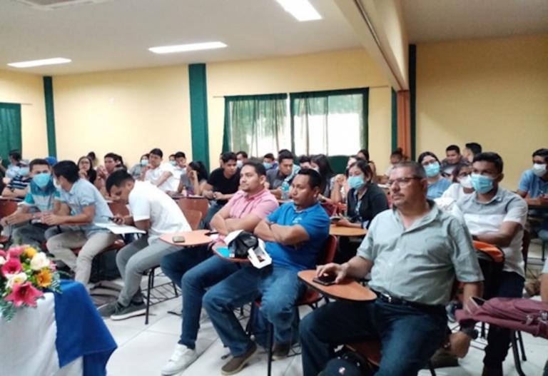 INPESCA instruye a estudiantes de la UNAN-León sobre métodos y artes de la pesca