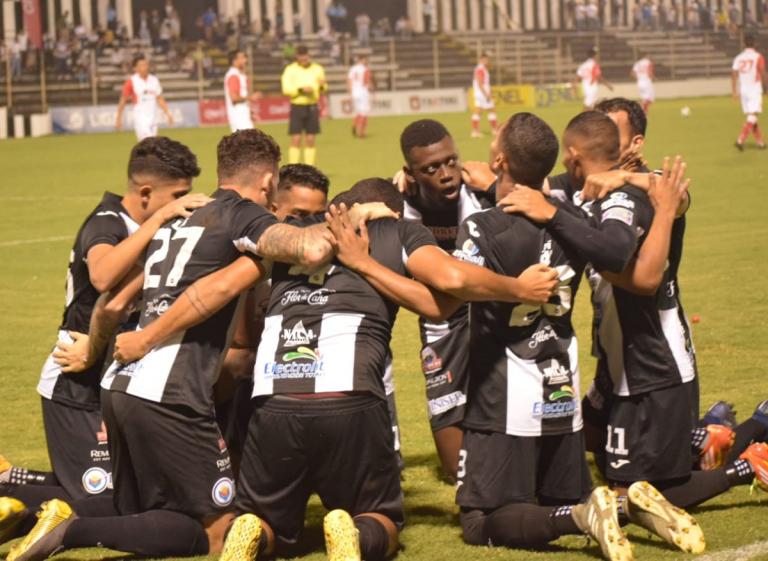 Diriangen en busca de la remontada en Honduras