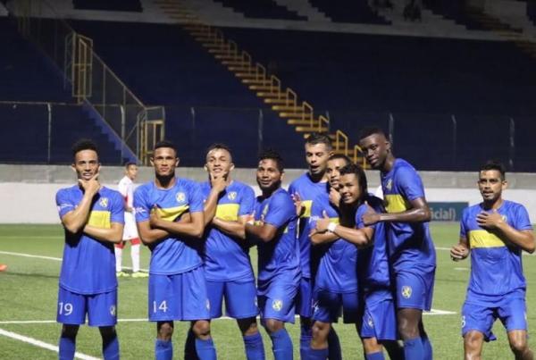 Duelo de invictos, Unan ante Managua F.C en el Nacional.