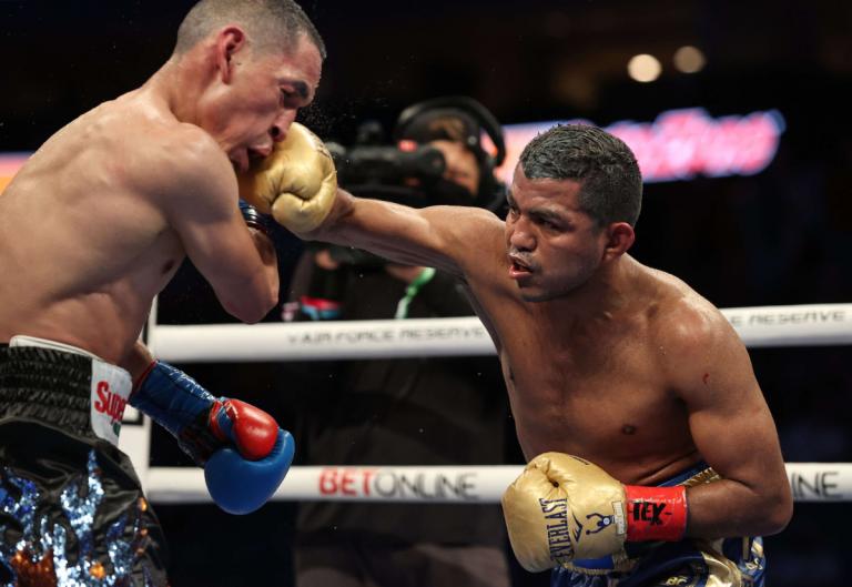 La ansiada tercera pelea contra el Gallo Estrada, aun no la ha confirmado  «Chocolatito»