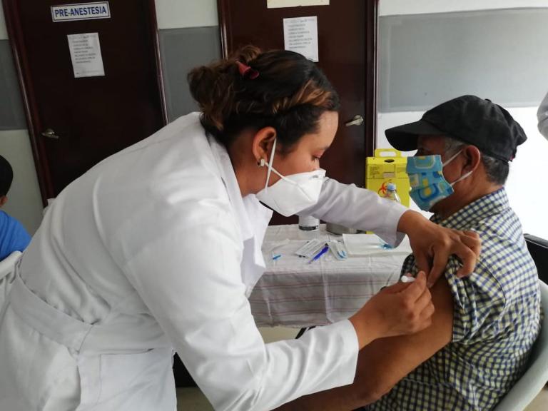 Avanza Programa de Vacunación Voluntaria contra COVID-19 en Nicaragua