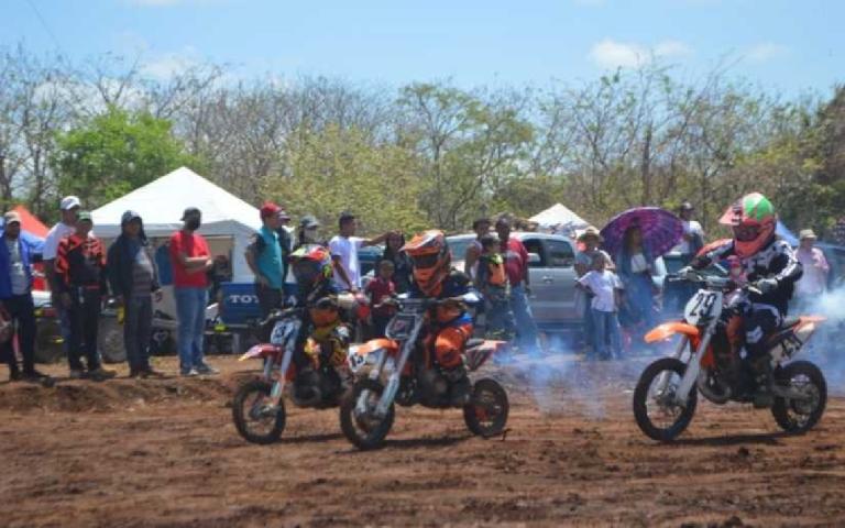 Inauguran Campeonato Nacional de Motocross en Pista Extrema de Carazo