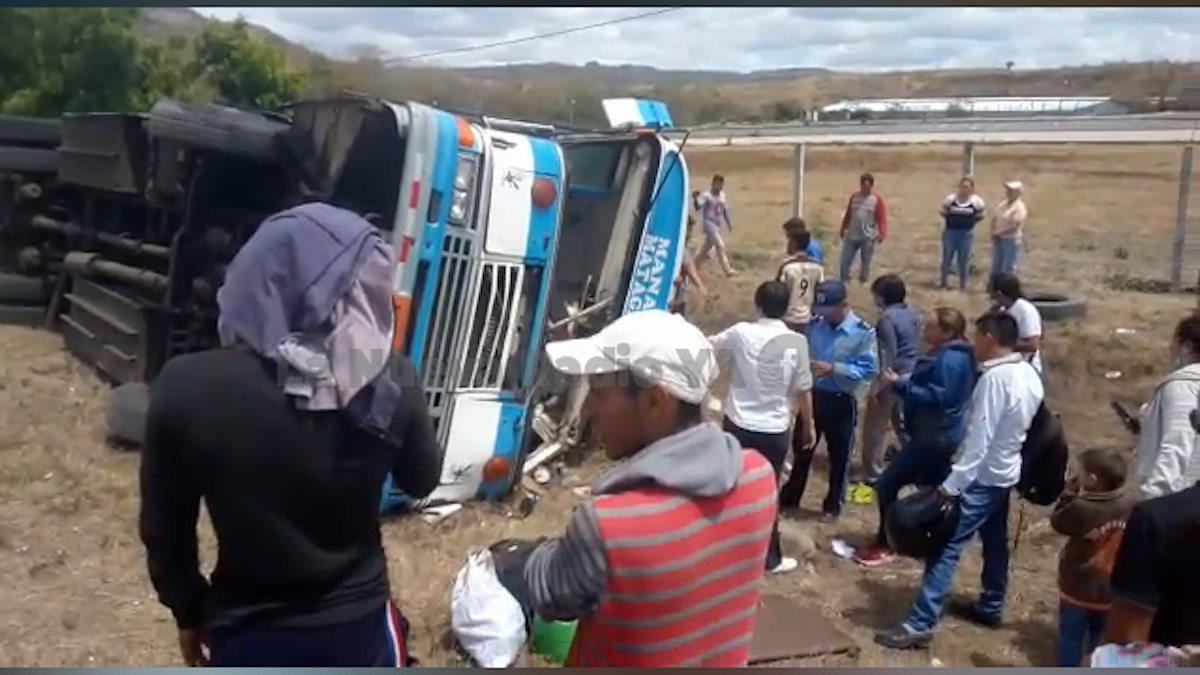 Vuelco de autobus deja mas de 30 pasajeros lesionados en matagalpa gente