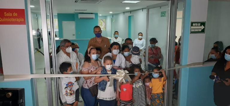 Hospital La Mascota inaugura remodelación del área de quimioterapia