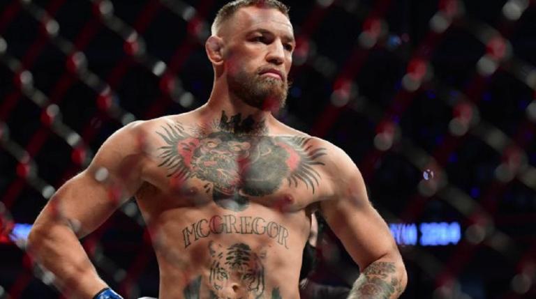 Insertaron varilla y tornillos a Conor McGregor, para reconstruir su tibia y peroné