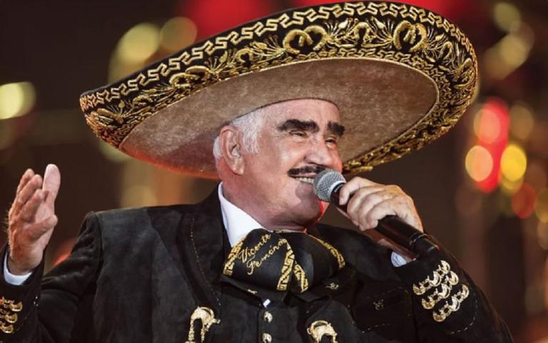 Desmienten muerte cerebral del cantante Vicente Fernández
