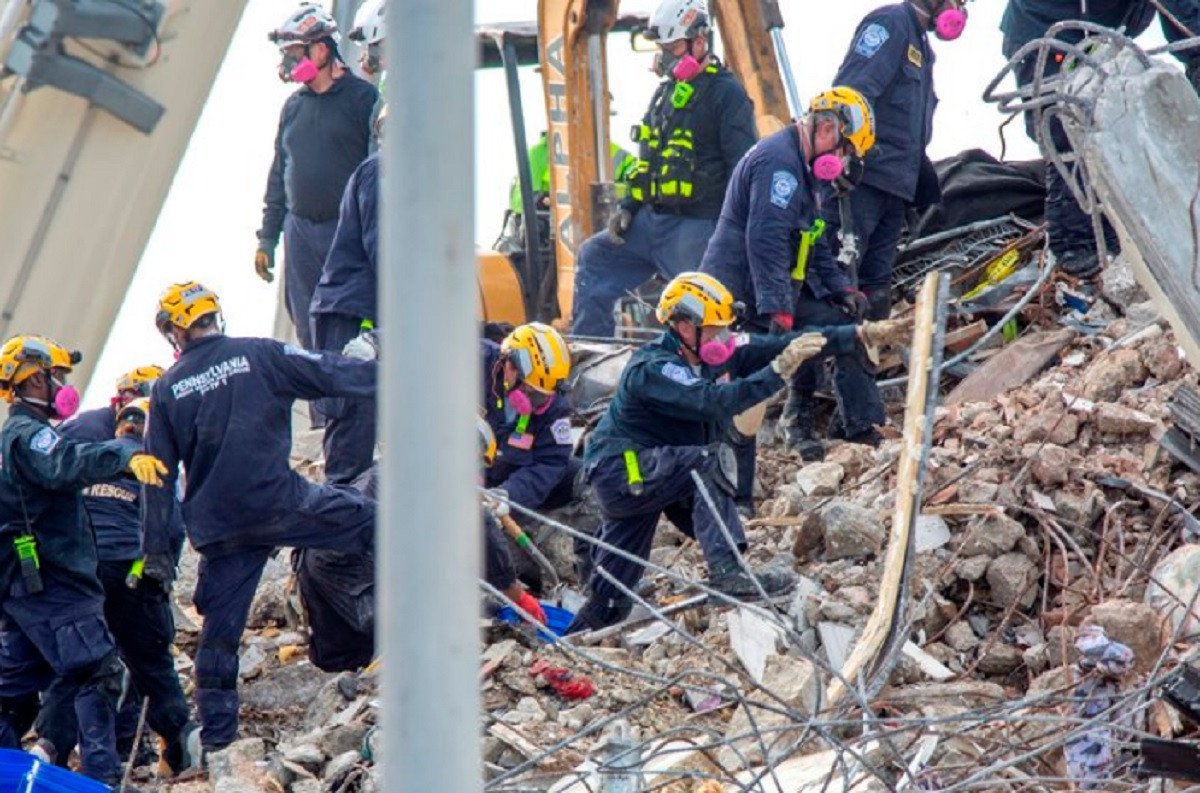 Ascienden a 96 los muertos por el colapso del edificio residencial 1