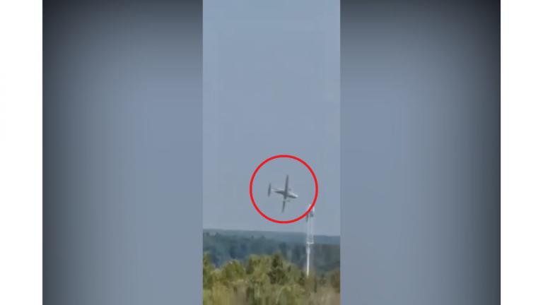 Avión militar se estrella en Moscú, no hay sobrevivientes
