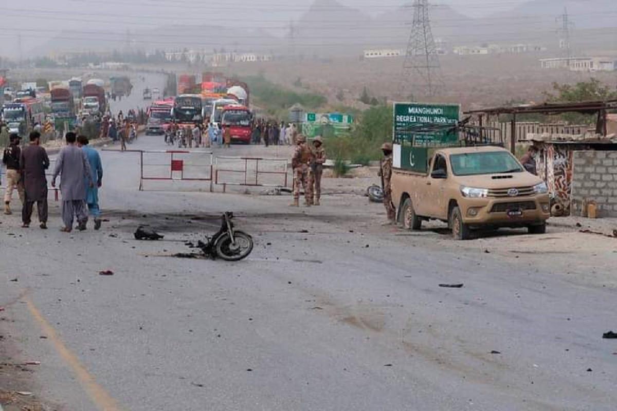 Atentado suicida deja 4 muertos y 19 heridos en pakistan