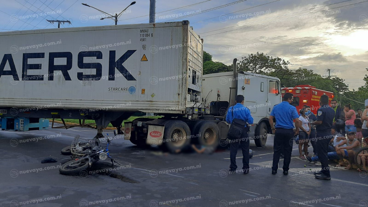 Pasajero de moto muere impactado por un furgon en chinandega censored 2