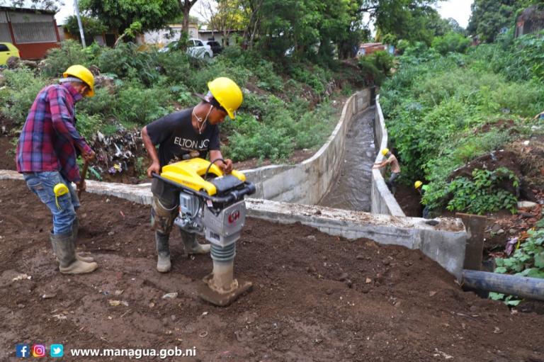Proyecto Drenaje Pluvial avanza un 70% en el barrio Francisco Salazar
