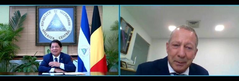 Bélgica presenta copias de estilo al Canciller Denis Moncada