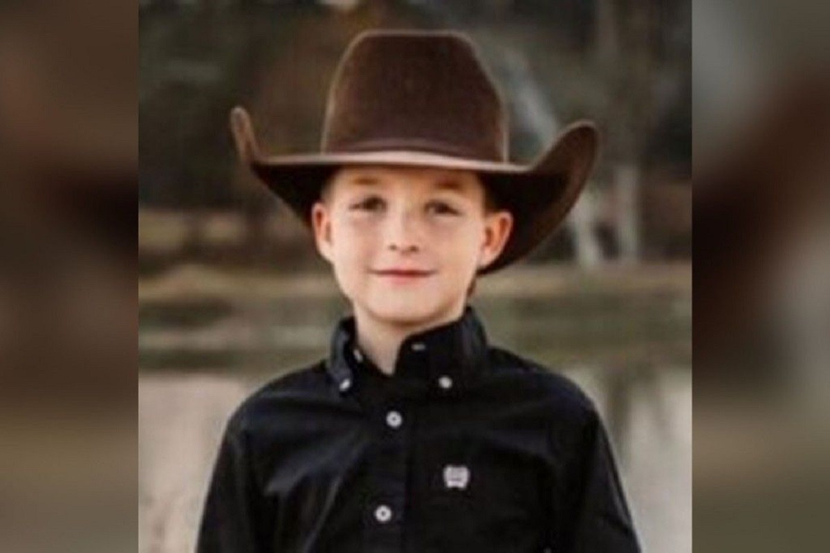 Legend Williamson, de 10 años, murió al ser aplastado por un caballo en Texas