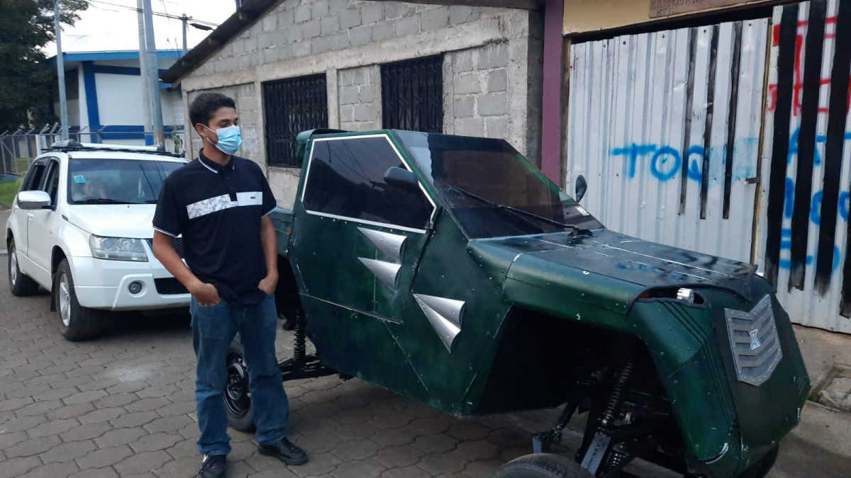 Nicaraguense construye su propio vehiculo con tan solo 3 mil dolares 1