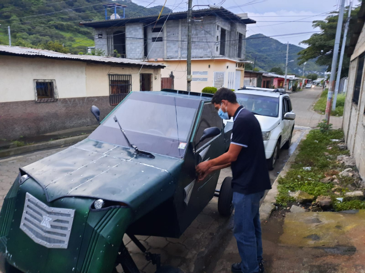 Nicaraguense construye su propio vehiculo con tan solo 3 mil dolares 3