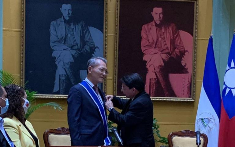 Nicaragua condecora al embajador Jaime Wu de China – Taiwán