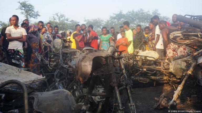 Al menos 92 muertos por la explosión de un camión de combustible en Sierra Leona