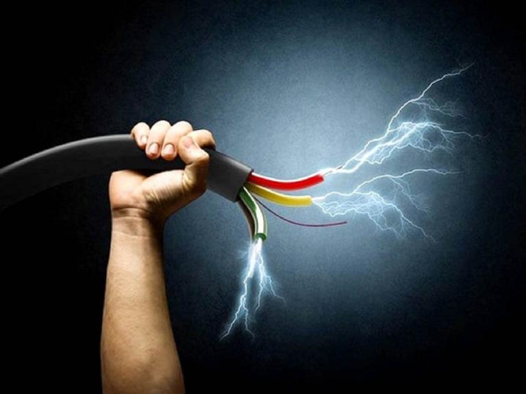 Hombre queda grave tras recibir descarga eléctrica en Masaya