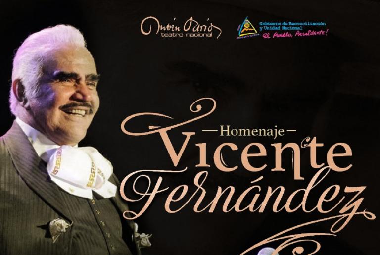 Artistas nicaragüenses rinden homenaje al cantante mexicano Vicente Fernández en el Teatro Nacional