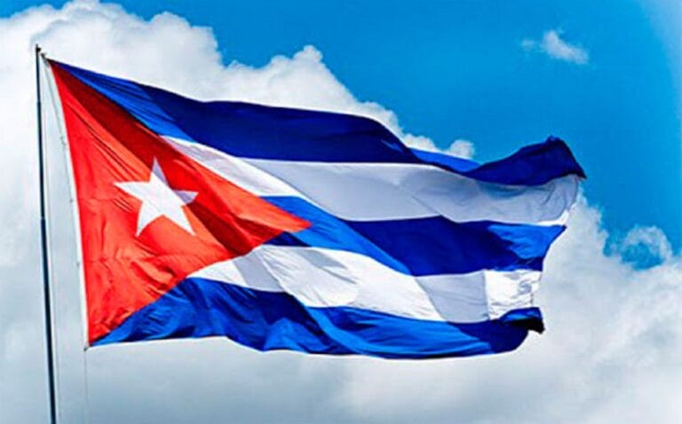 Solidarios Siempre con la Heroica Cuba