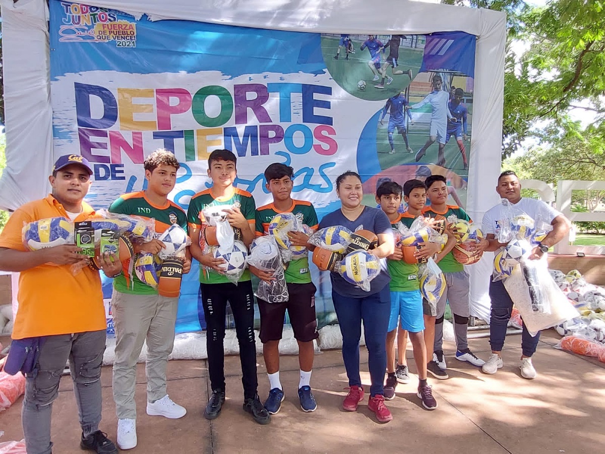 Consejo nacional de deportes recibe materiales deportivos para la juventud nicaraguense
