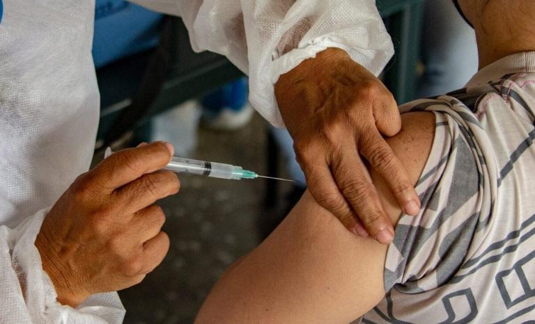Inicia aplicación de segunda dosis contra el virus del papiloma humano