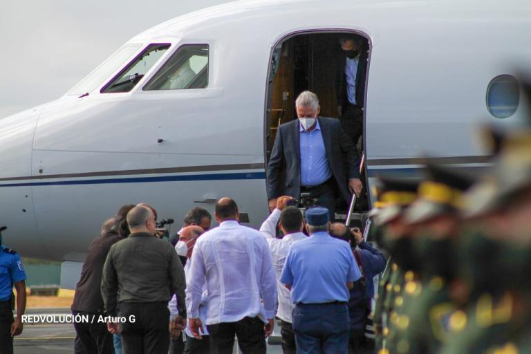 Presidente de Cuba Miguel Díaz-Canel arriba a Nicaragua
