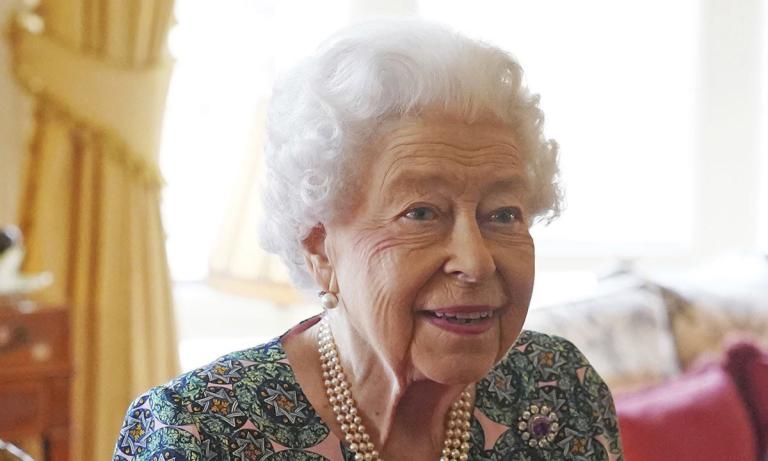 La reina Isabel de Inglaterra se contagia con coronavirus