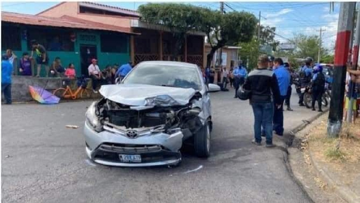 Un conductor provocó la muerte de 3 personas en el barrio San Judas, de Managua