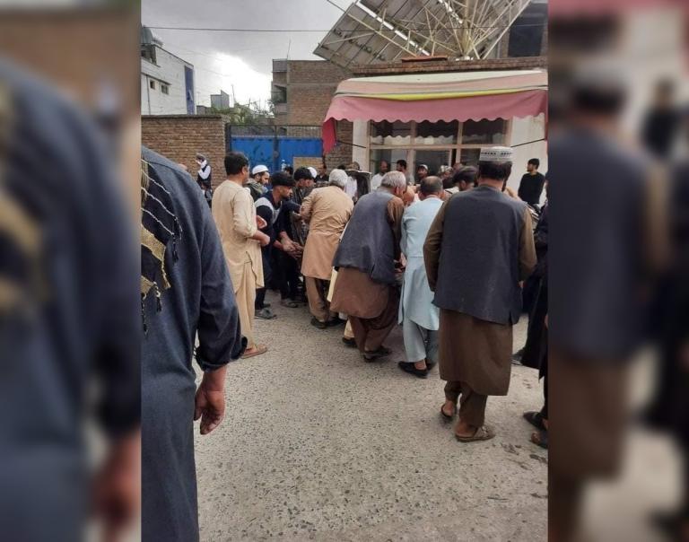 10 personas mueren por una explosión en una mezquita en Kabul