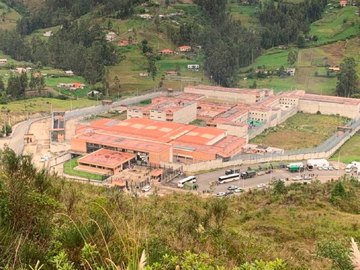 8 Personas Mueren En Un Amotinamiento En La Cárcel De Turi En Ecuador La Nueva Radio Ya