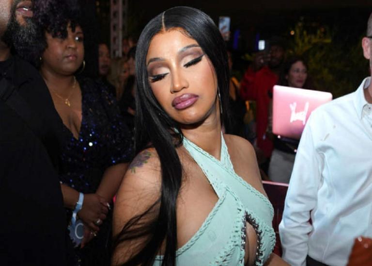 Cardi B elimina su cuenta de Twitter e Instagram por el acoso de sus fanáticos