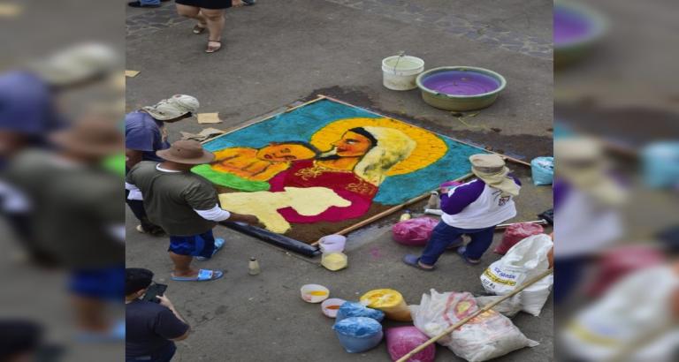 León: Elaboración de alfombras pasionarias en honor a San Benito de Palermo