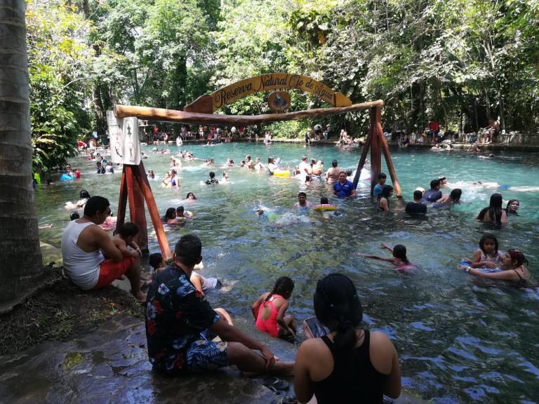 El increíble centro turístico Ojo de Agua en Altagracia