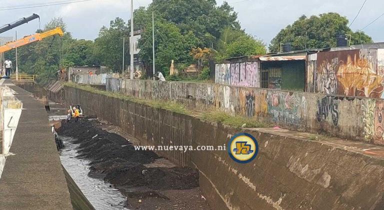 Operarios de Alcaldía Capitalina han extraído más de 600 toneladas de basura y sedimento en cauce El Dorado