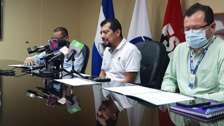 Gobierno asume nuevo incremento en precios de combustibles y gas licuado para proteger a familias
