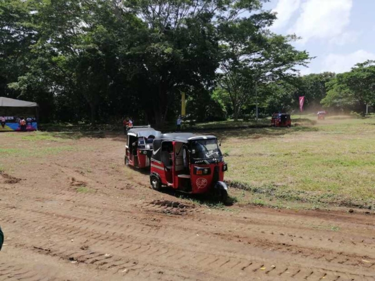 Accidentes con caponeras dejaron una persona fallecida y cuantiosas daños materiales en una semana