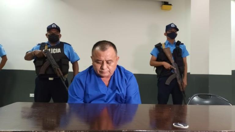 El sacerdote nicaragüense José Leonardo Urbina es acusado por violar a una niña en Boaco