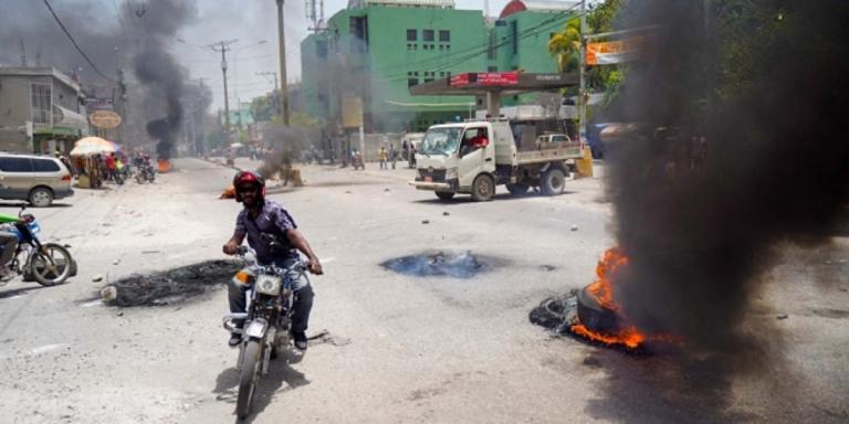 Incontrolable guerra de pandillas deja un saldo de 471 muertos en Haití