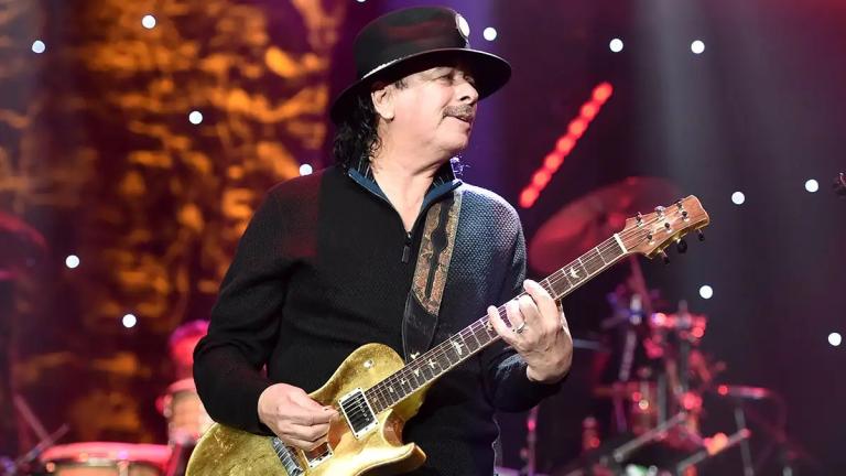 Video: El guitarrista Carlos Santana se desmayó en pleno concierto
