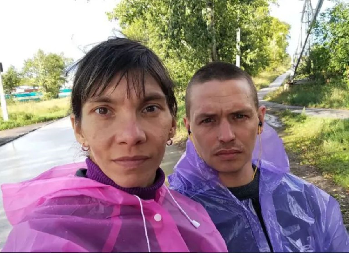 Stepan Dolgikh y su esposa Oksana Poludentseva