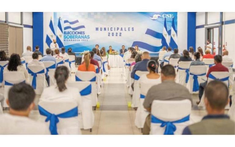 Juramentan a las y los integrantes de los  Consejos Electorales Municipales