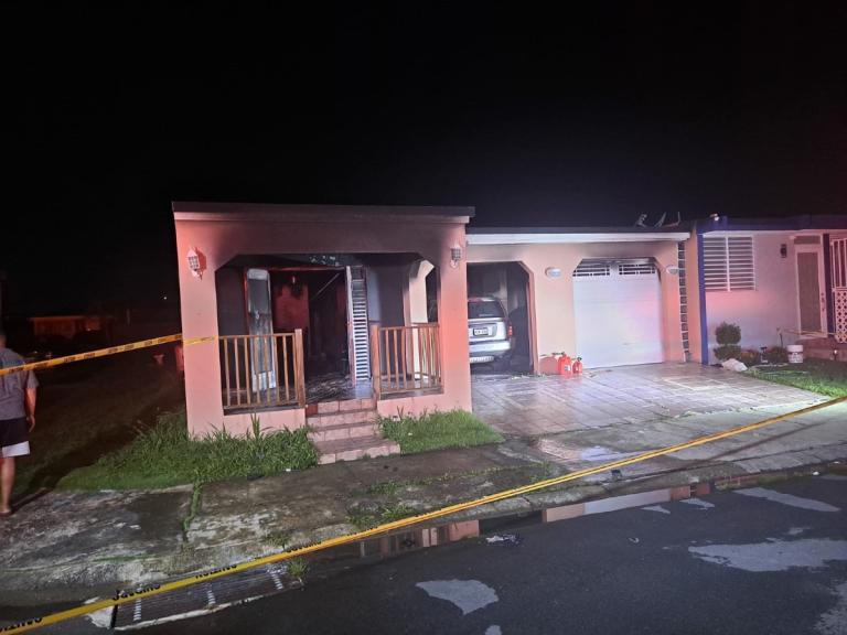 Mujer muere y su hija de 8 años está delicada tras incendiarse su casa en Puerto Rico