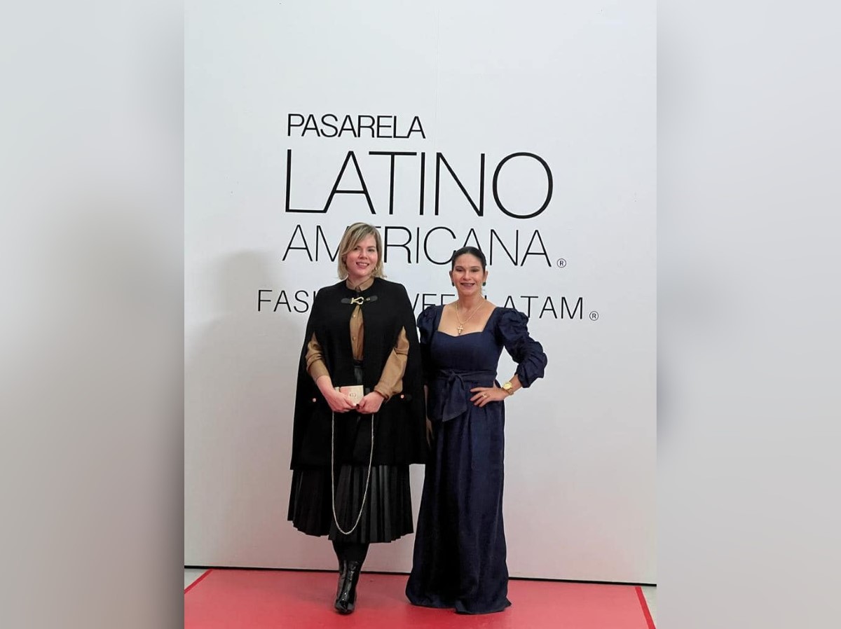 La diseñadora Blanca Moreno junto a Karla Cuadra, productora general de Nicaragua Diseña