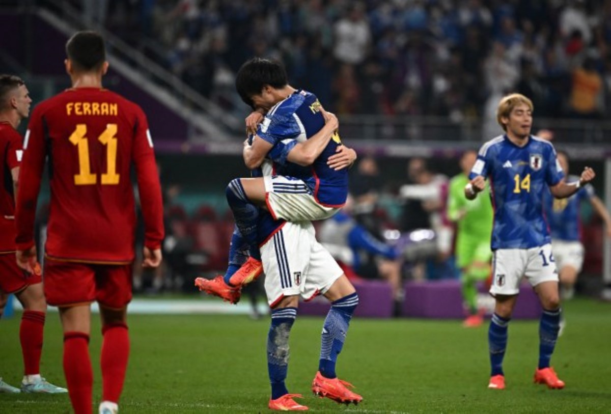 Japon y espana clasifican a los octavos de final del mundial de futbol