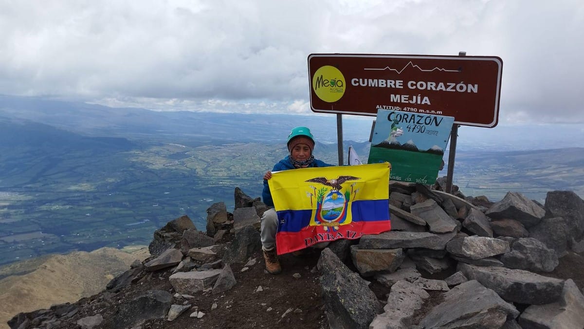 La niña Dayra Iza, a pesar de tener 10 años, ya había alcanzado la cima de otros volcanes en Ecuador