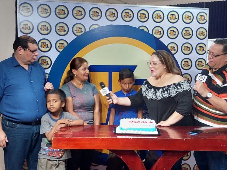 Tu Nueva Radio Ya celebra cumpleaños a niño que en el 2012 vino al mundo con ayuda de nuestros periodistas